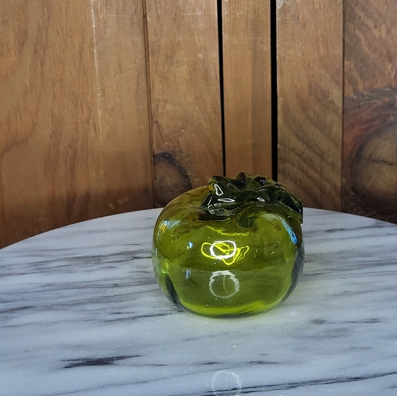 Amber Glass Apple - Picture 11 of 12